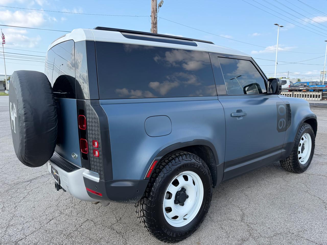 Land Rover Defender 90 S AWD 2023