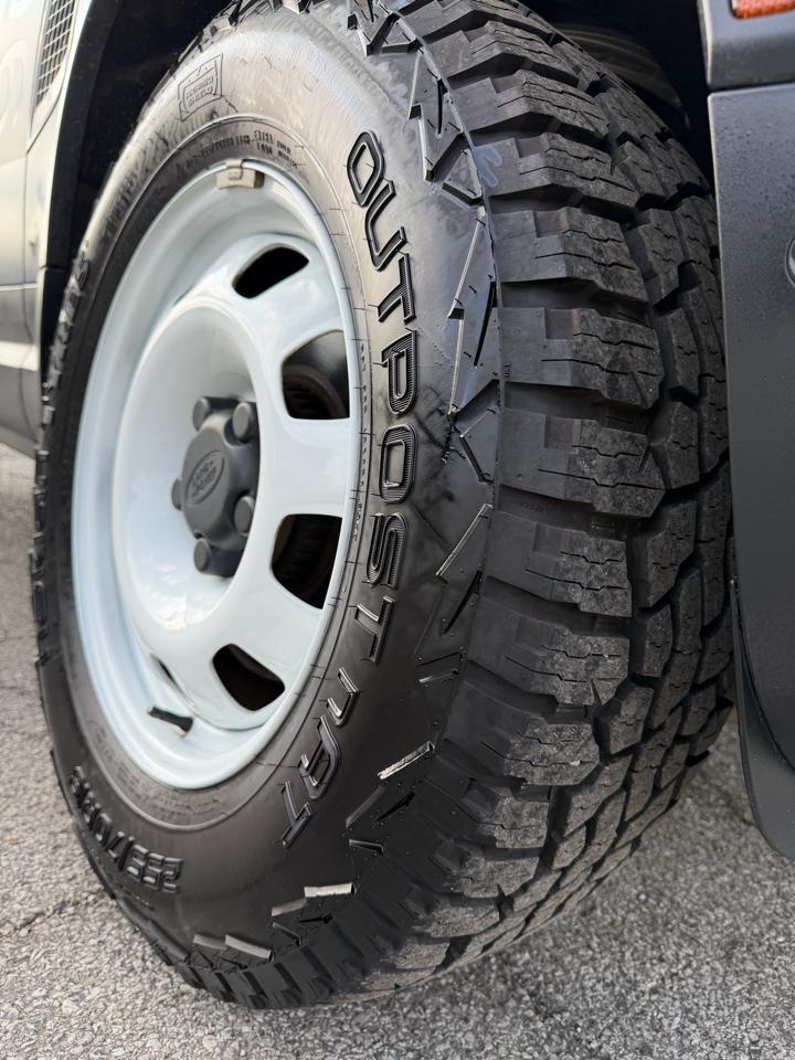 Land Rover Defender 90 S AWD 2023