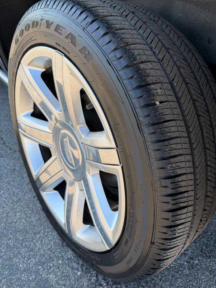 Cadillac Escalade 4WD 4dr Premium Luxury 2018