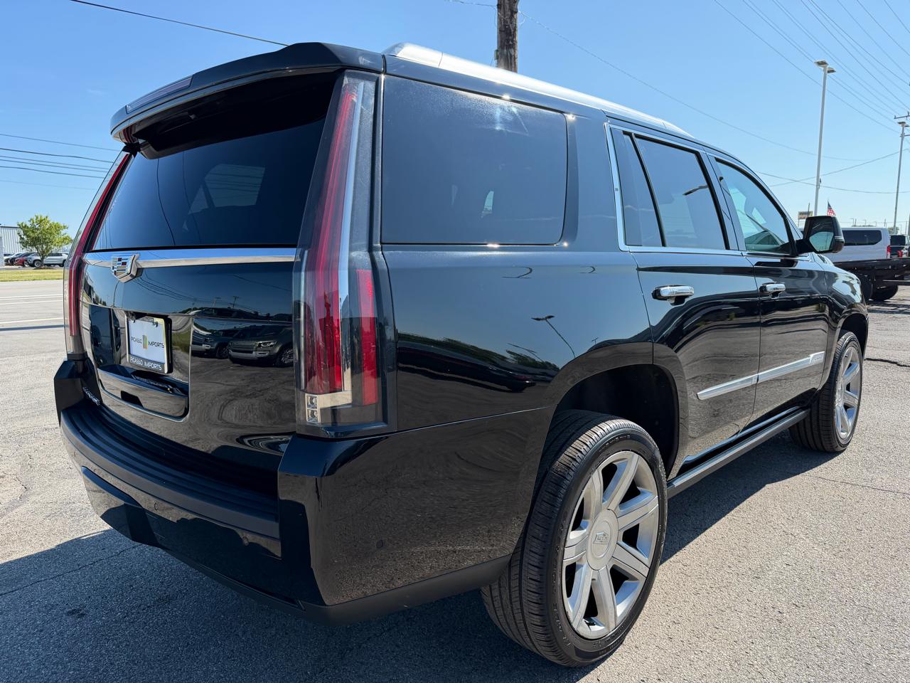 Cadillac Escalade 4WD 4dr Premium Luxury 2018