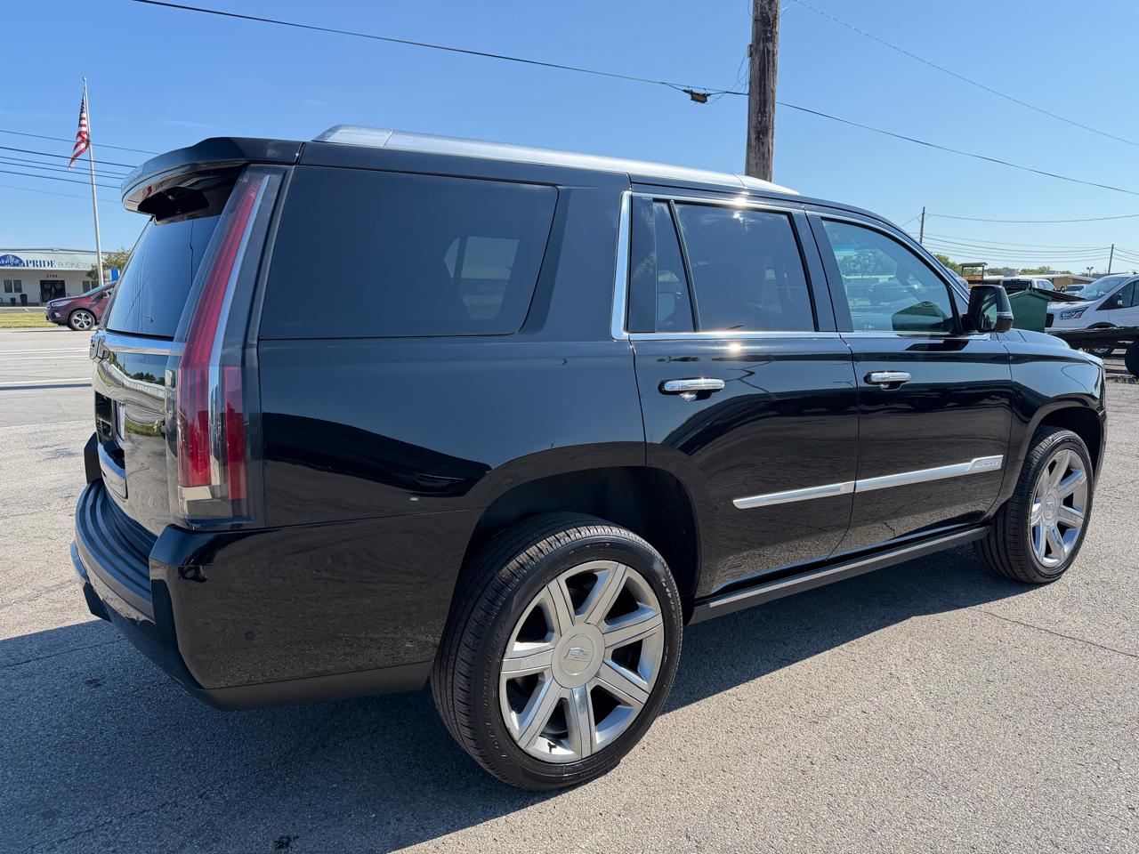 Cadillac Escalade 4WD 4dr Premium Luxury 2018