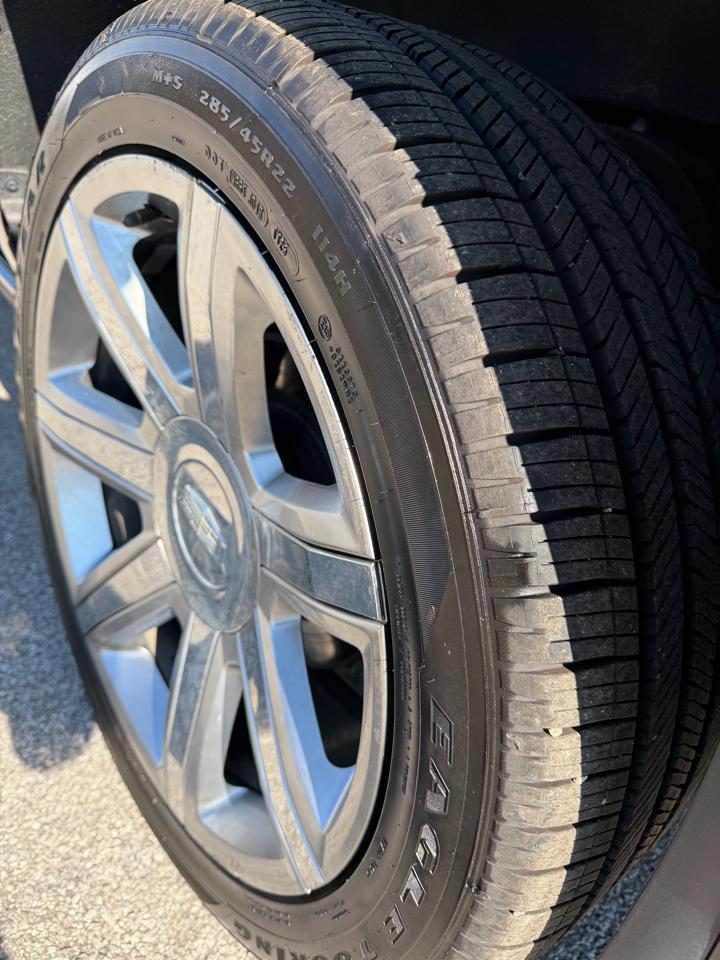 Cadillac Escalade 4WD 4dr Premium Luxury 2018