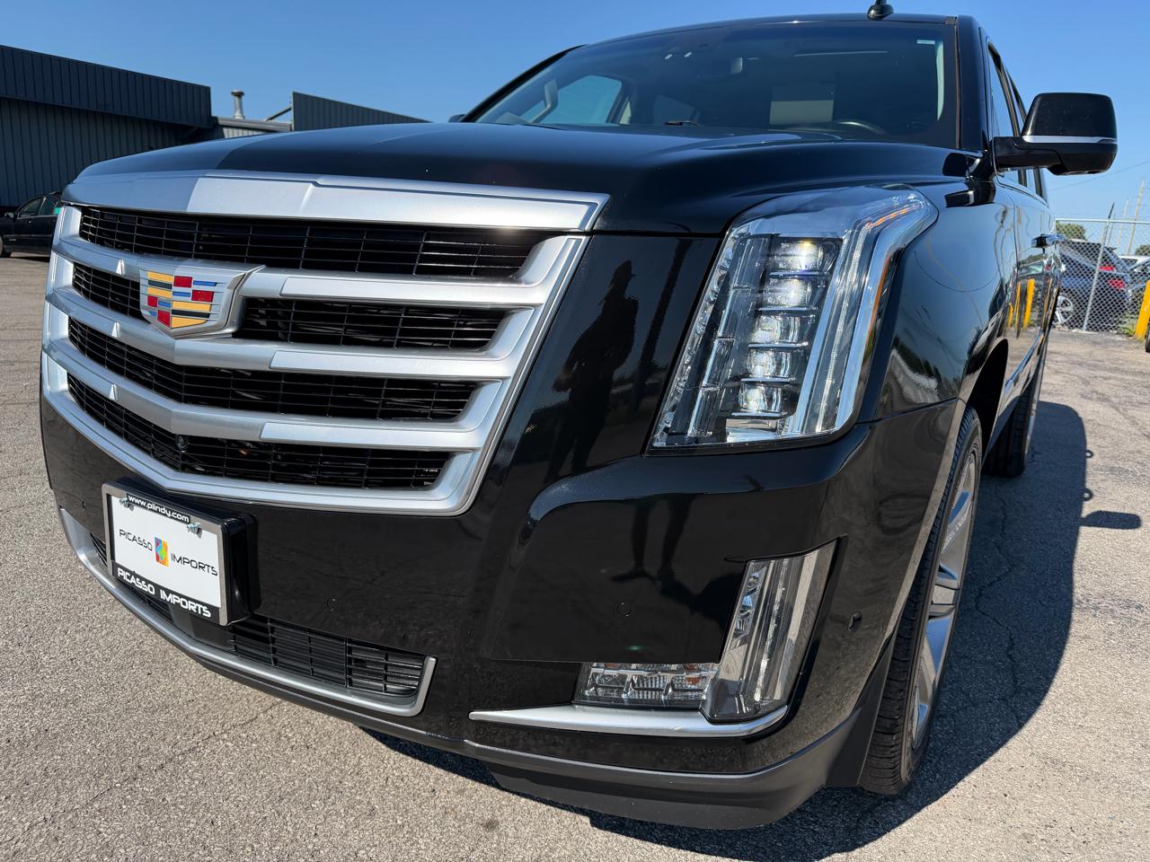 Cadillac Escalade 4WD 4dr Premium Luxury 2018