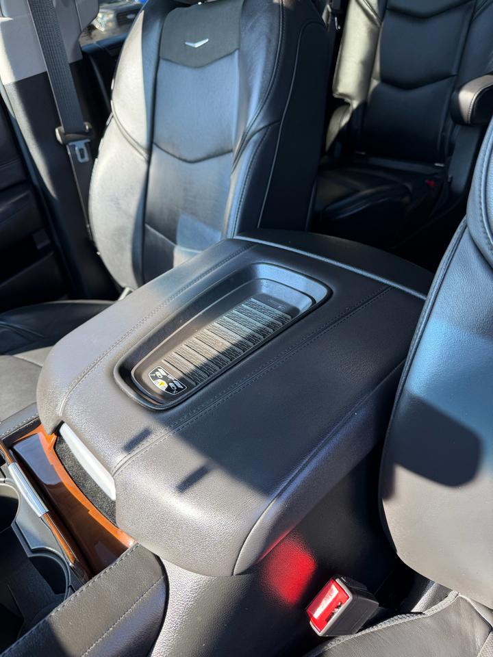 Cadillac Escalade 4WD 4dr Premium Luxury 2018