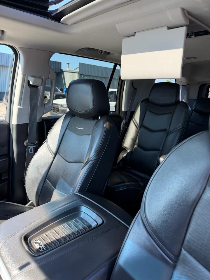 Cadillac Escalade 4WD 4dr Premium Luxury 2018