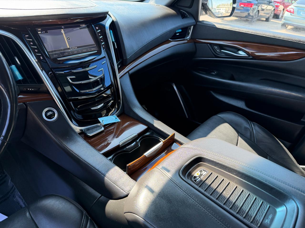 Cadillac Escalade 4WD 4dr Premium Luxury 2018