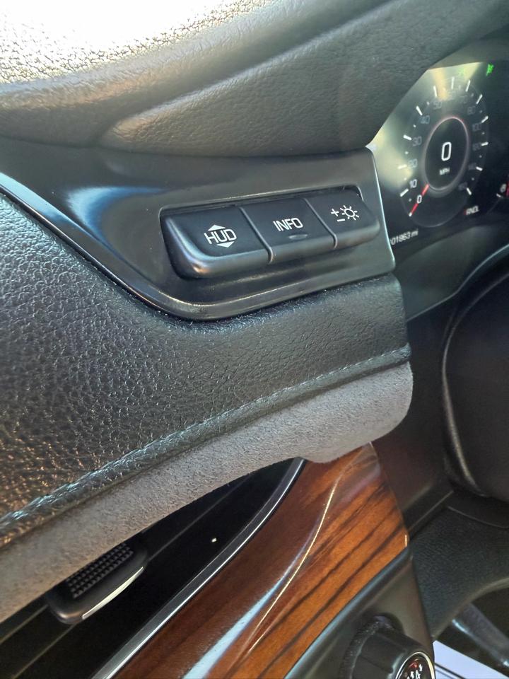 Cadillac Escalade 4WD 4dr Premium Luxury 2018