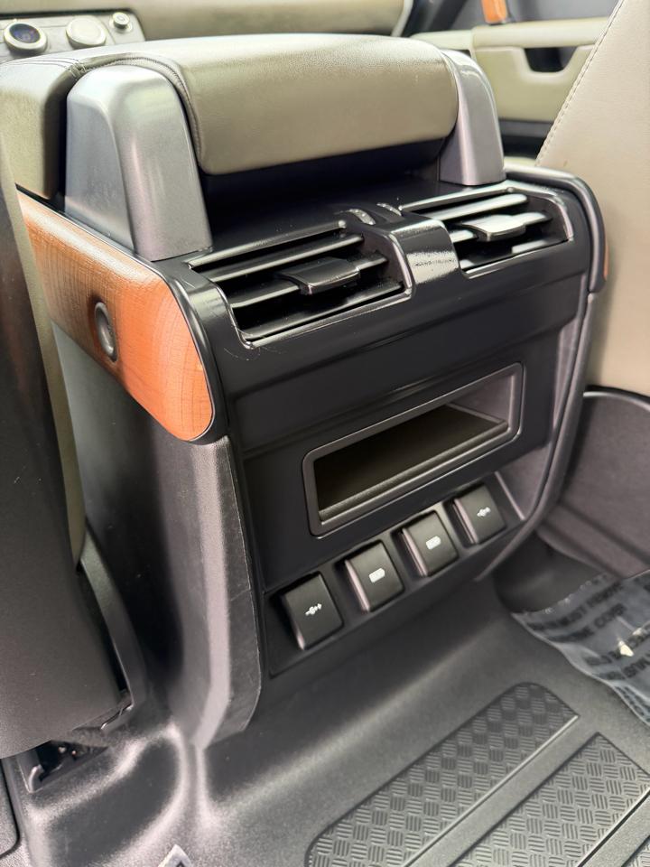 Land Rover Defender 110 First Edition AWD 2020