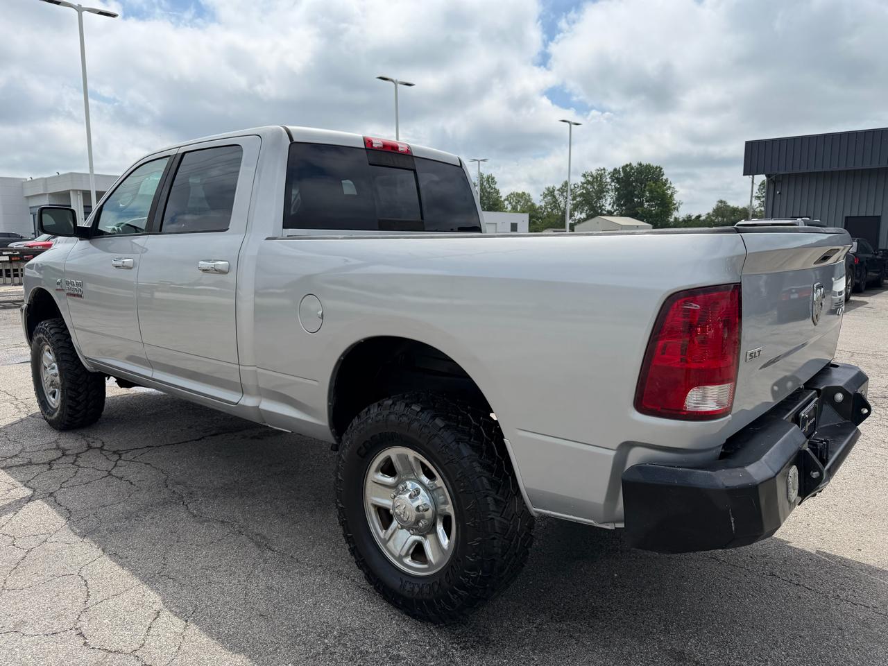 RAM 2500 4WD Crew Cab 149" SLT 2014