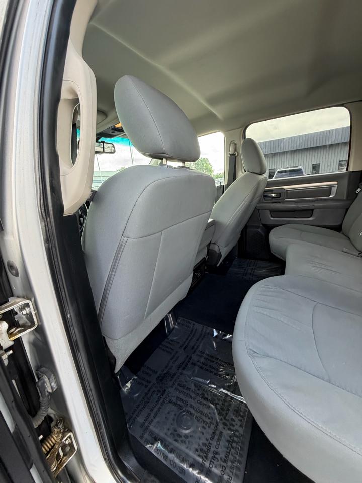 RAM 2500 4WD Crew Cab 149" SLT 2014