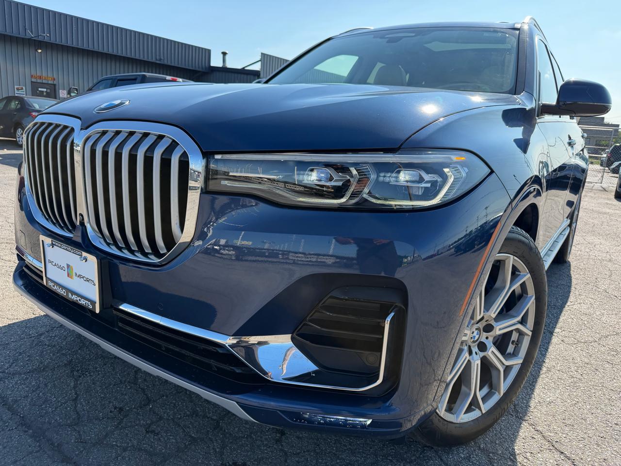 BMW X7 xDrive40i Sports Activity Vehicle 2022