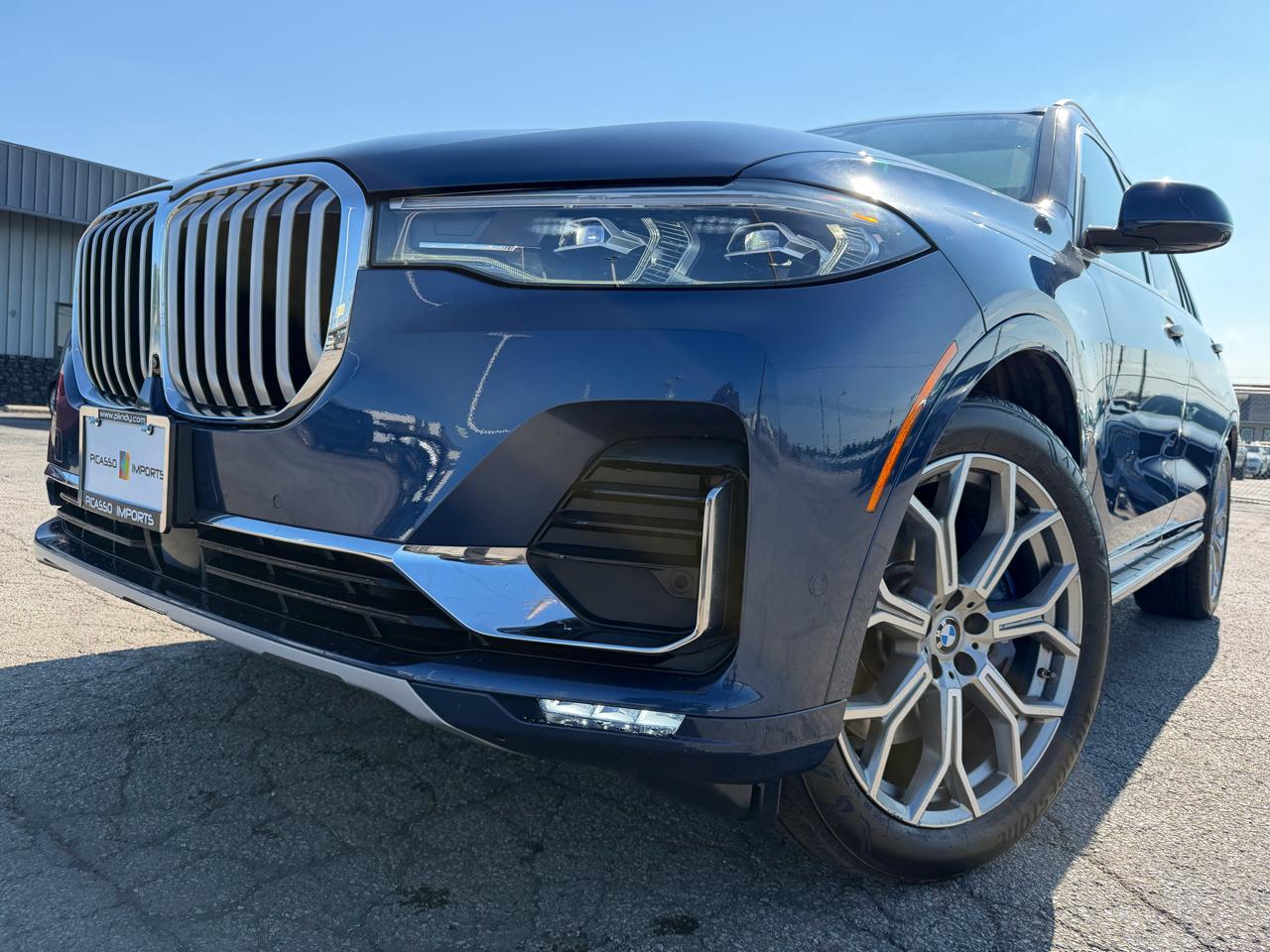 BMW X7 xDrive40i Sports Activity Vehicle 2022