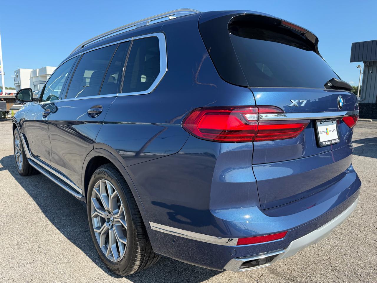 BMW X7 xDrive40i Sports Activity Vehicle 2022