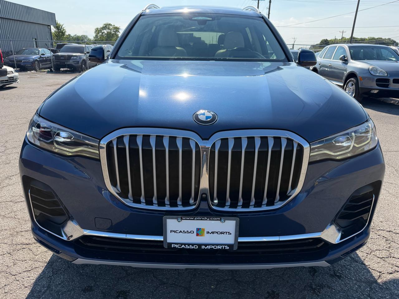 BMW X7 xDrive40i Sports Activity Vehicle 2022