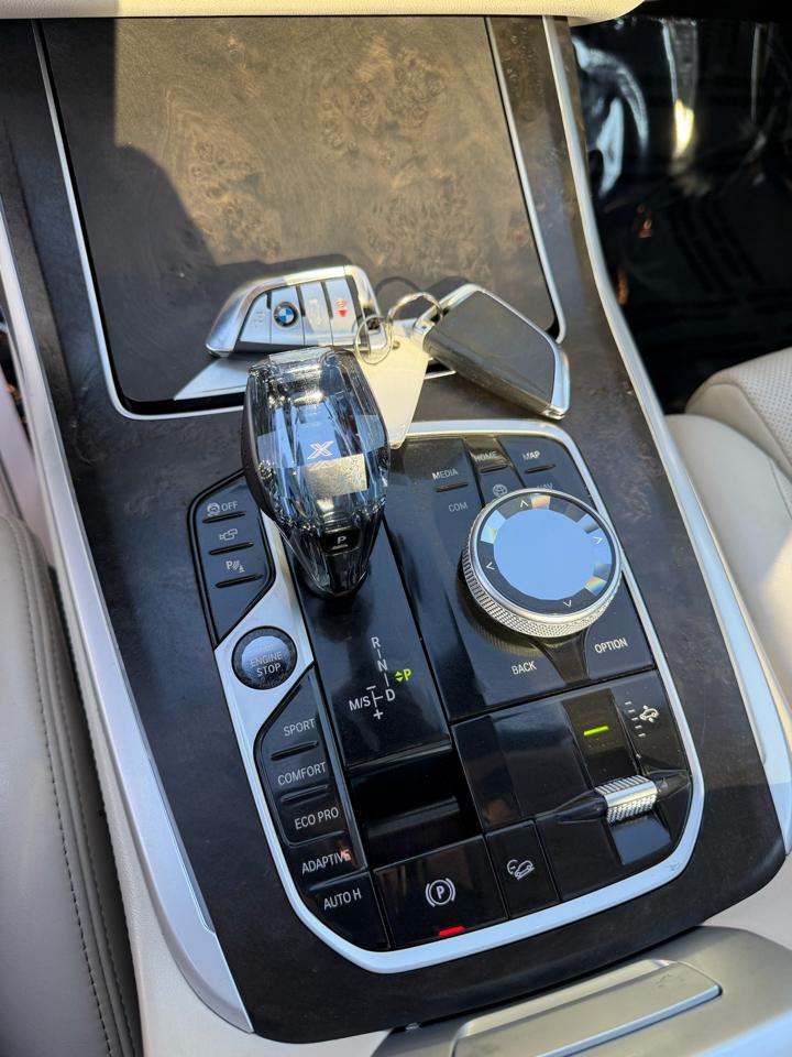 BMW X7 xDrive40i Sports Activity Vehicle 2022