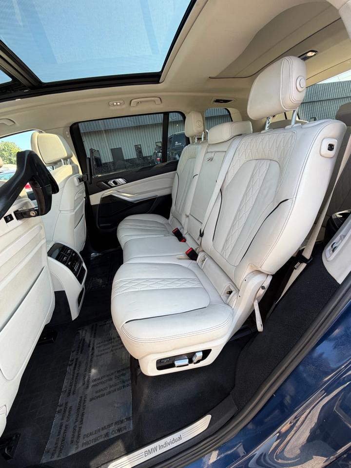 BMW X7 xDrive40i Sports Activity Vehicle 2022