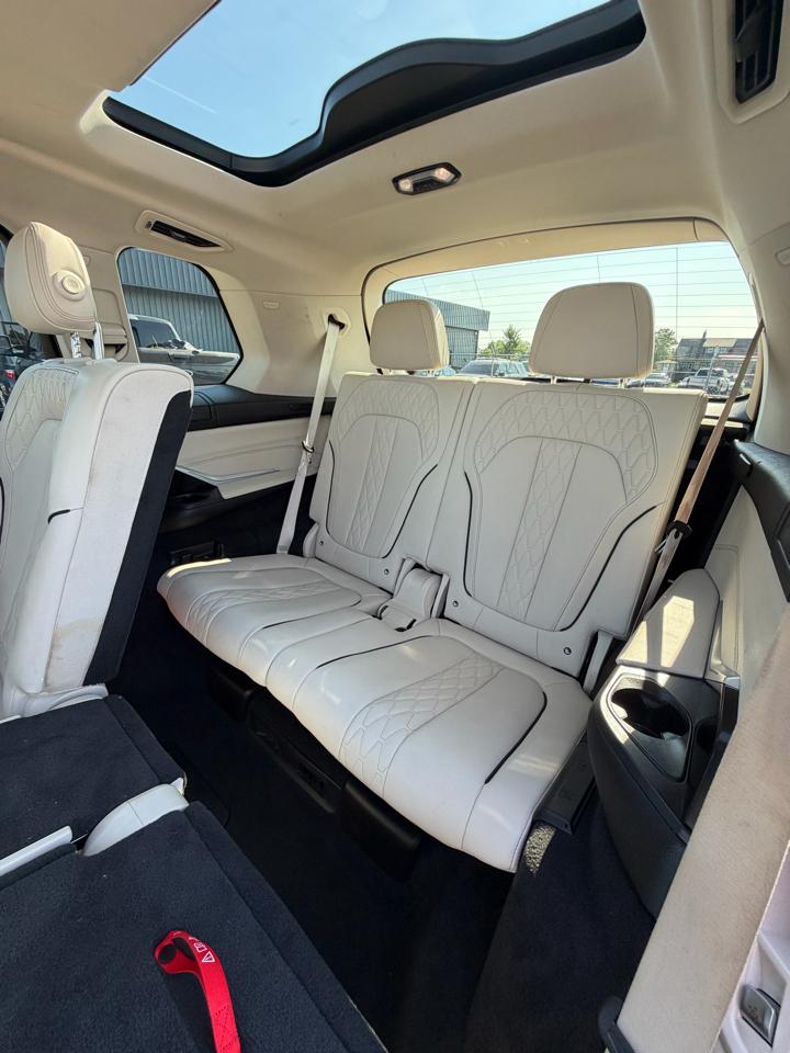 BMW X7 xDrive40i Sports Activity Vehicle 2022