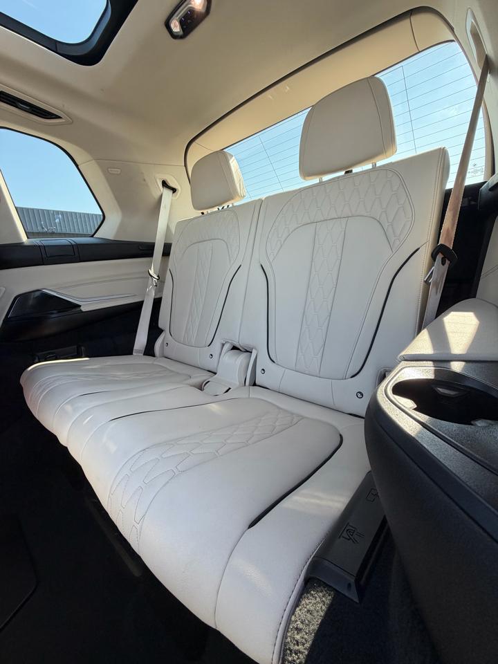 BMW X7 xDrive40i Sports Activity Vehicle 2022