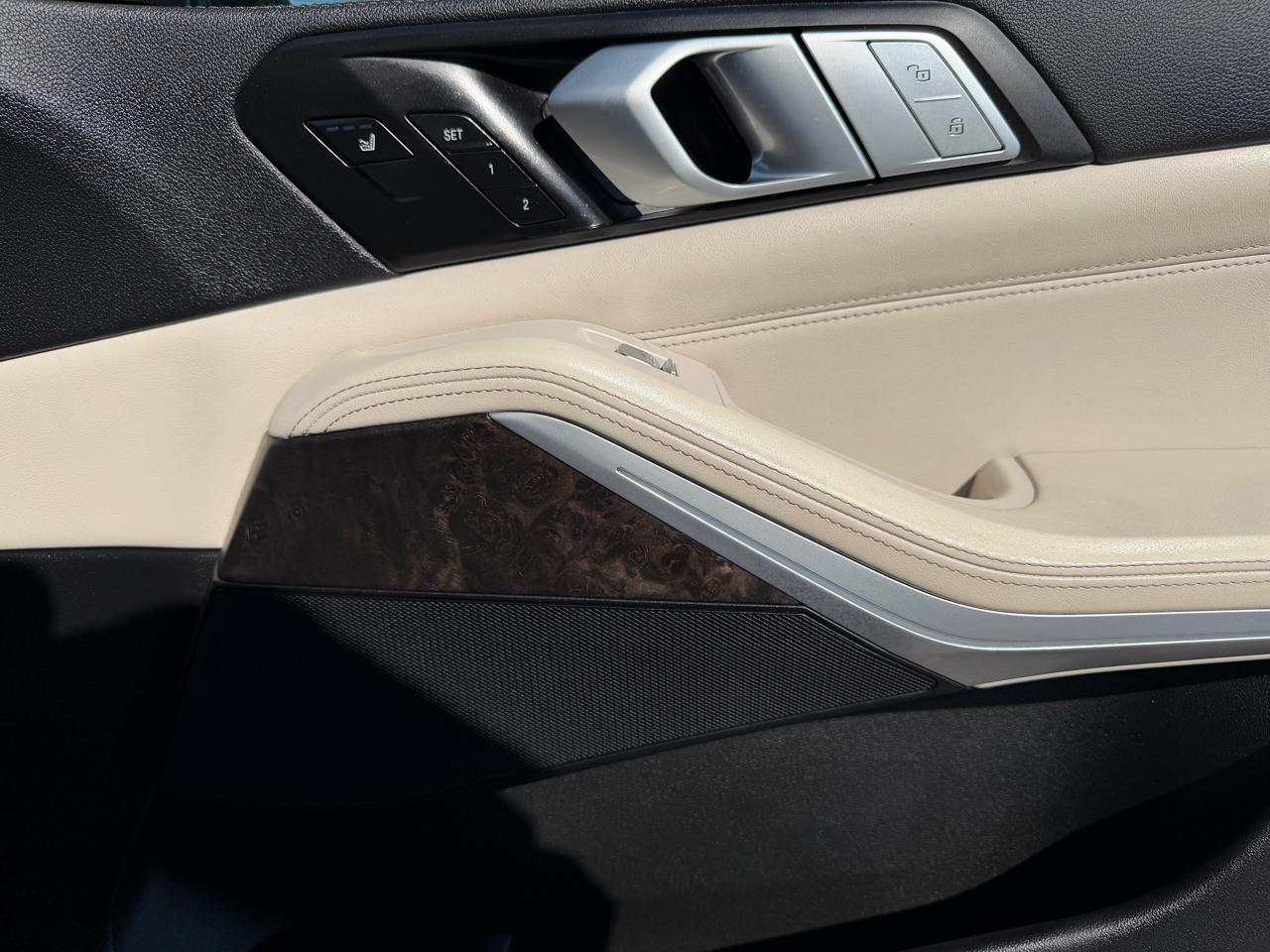 BMW X7 xDrive40i Sports Activity Vehicle 2022