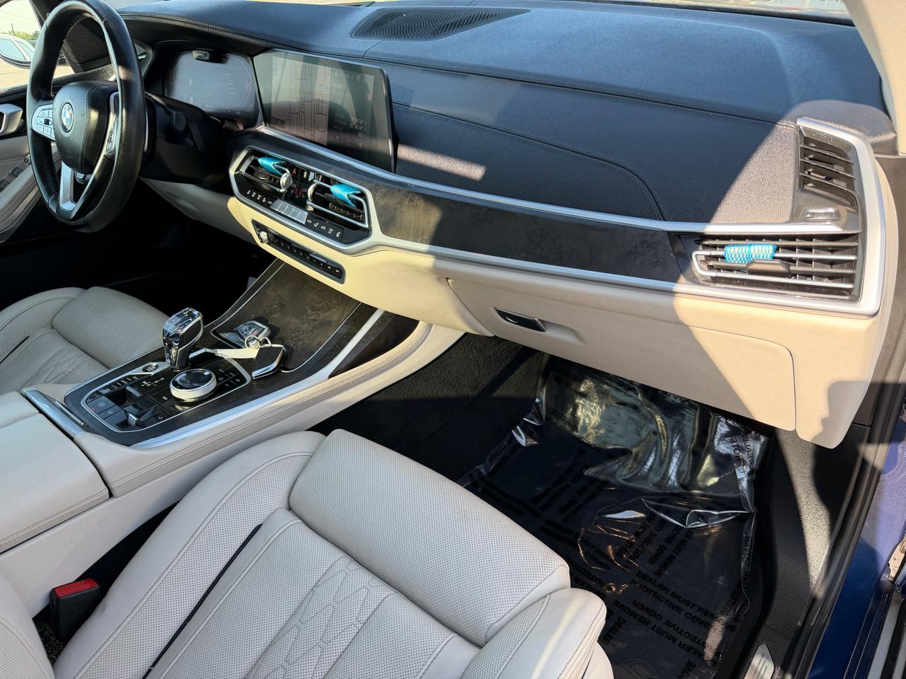BMW X7 xDrive40i Sports Activity Vehicle 2022