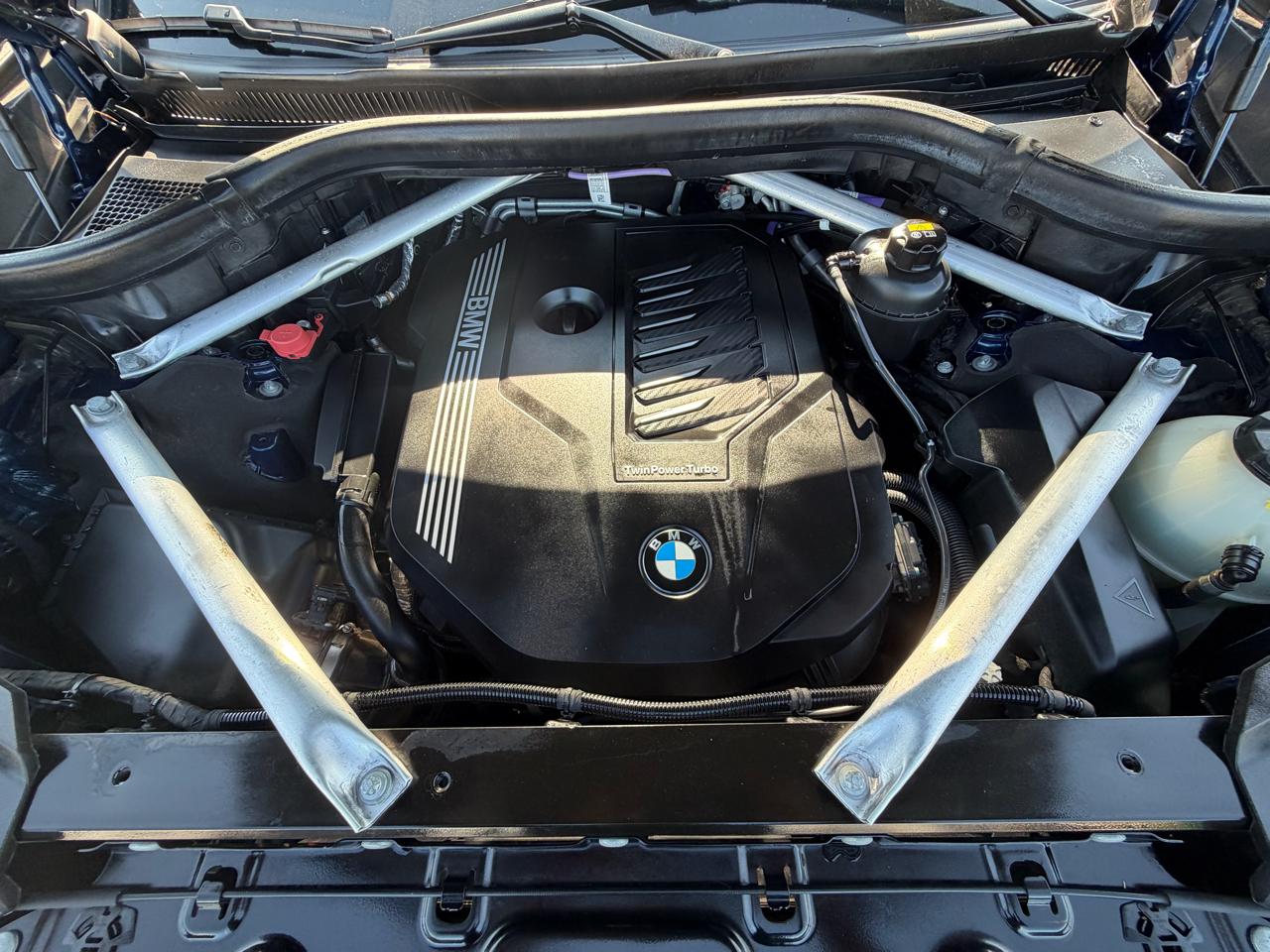 BMW X7 xDrive40i Sports Activity Vehicle 2022