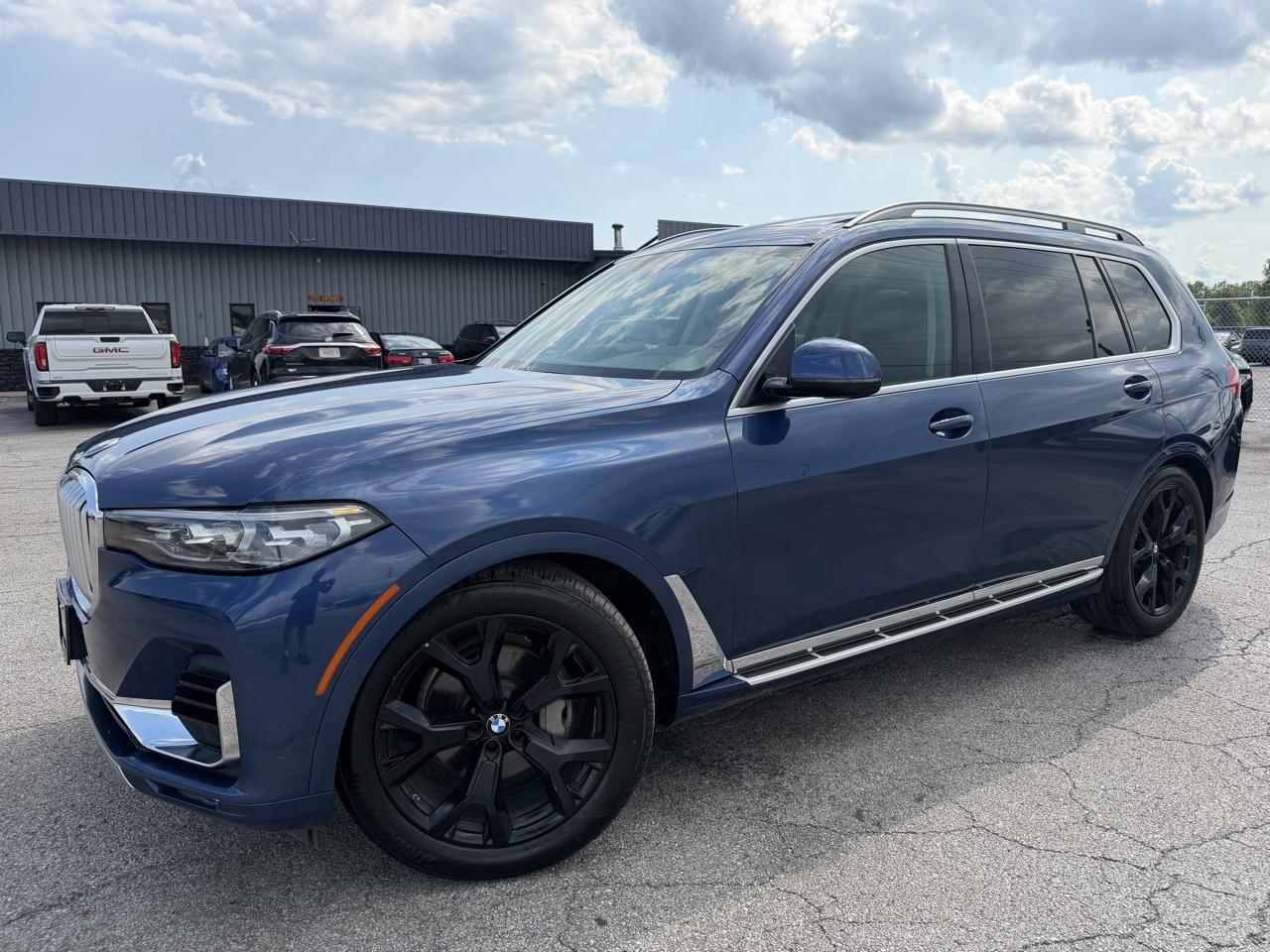 BMW X7 xDrive40i Sports Activity Vehicle 2020