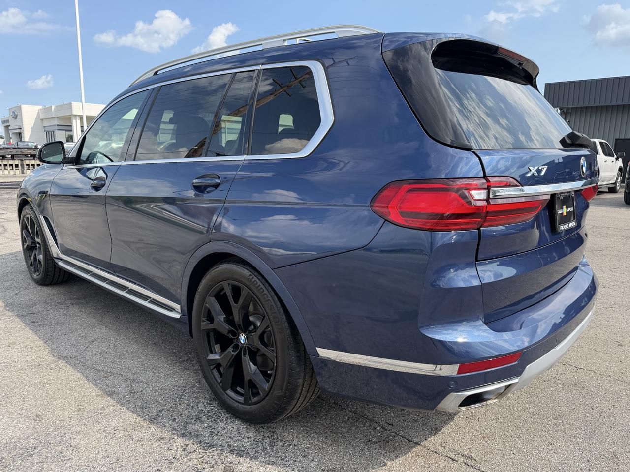 BMW X7 xDrive40i Sports Activity Vehicle 2020