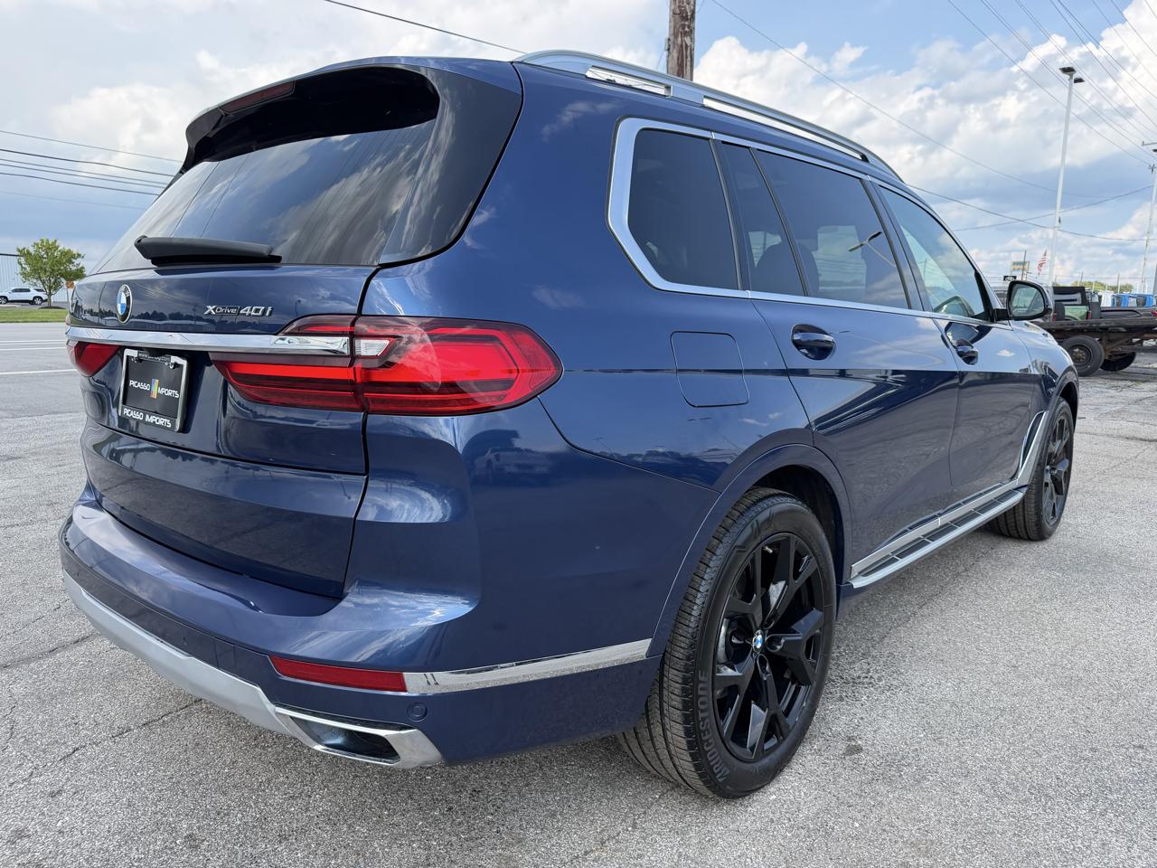 BMW X7 xDrive40i Sports Activity Vehicle 2020