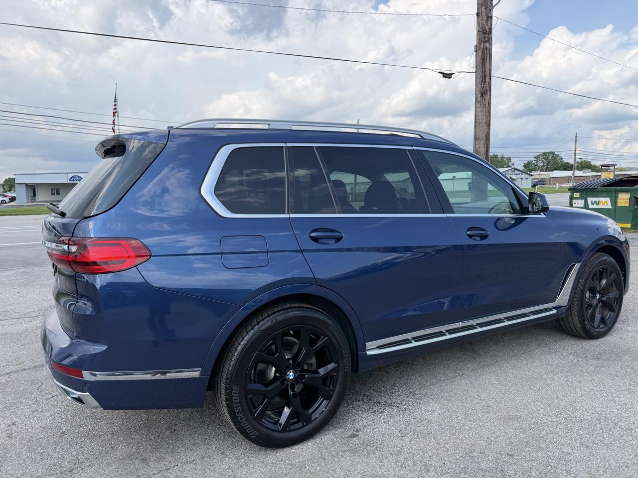 BMW X7 xDrive40i Sports Activity Vehicle 2020