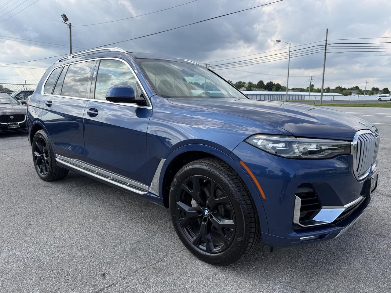 BMW X7 xDrive40i Sports Activity Vehicle 2020