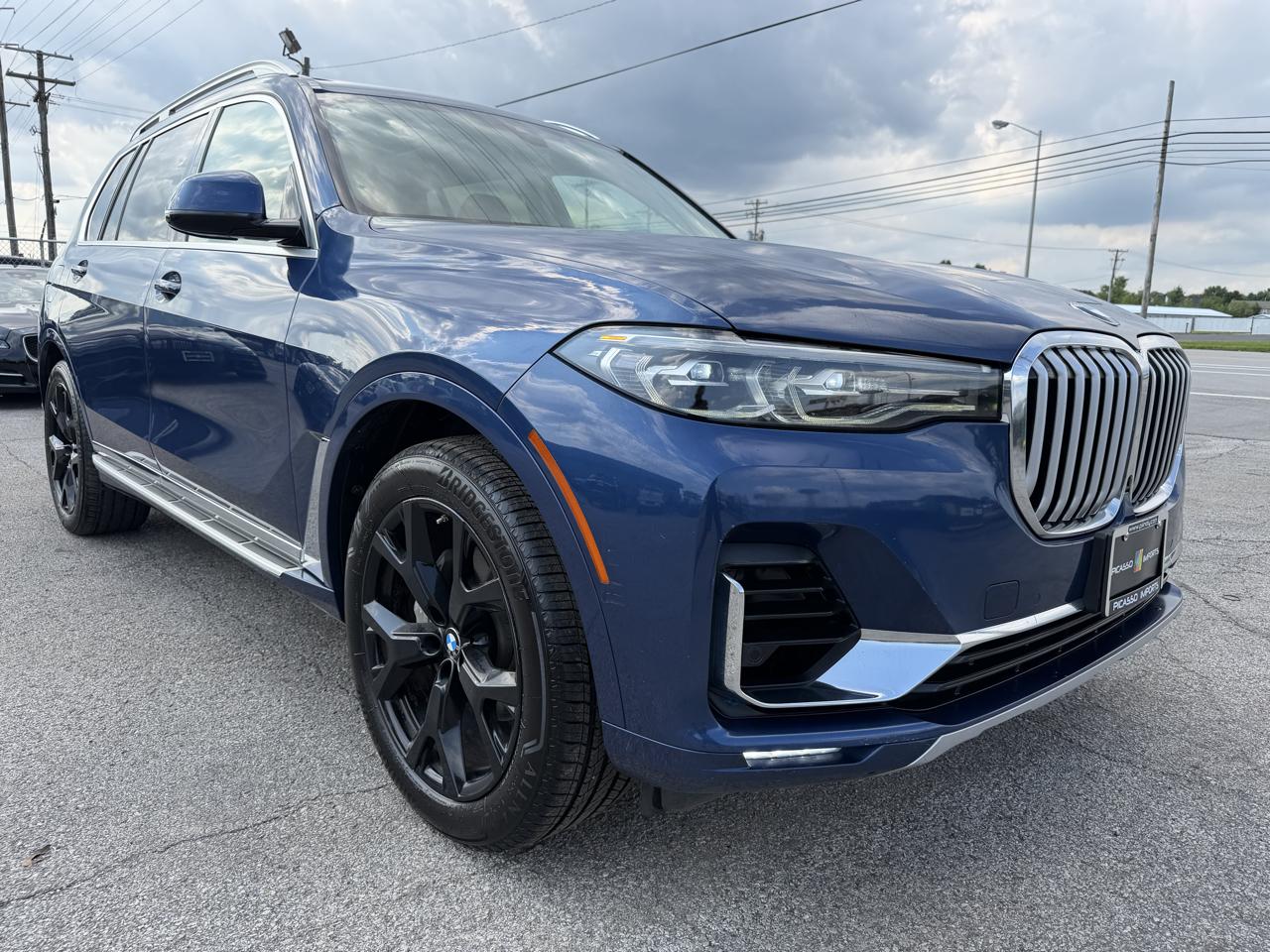BMW X7 xDrive40i Sports Activity Vehicle 2020