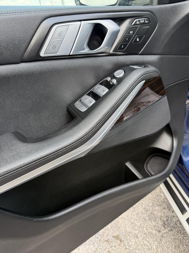 BMW X7 xDrive40i Sports Activity Vehicle 2020