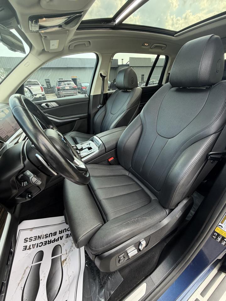 BMW X7 xDrive40i Sports Activity Vehicle 2020