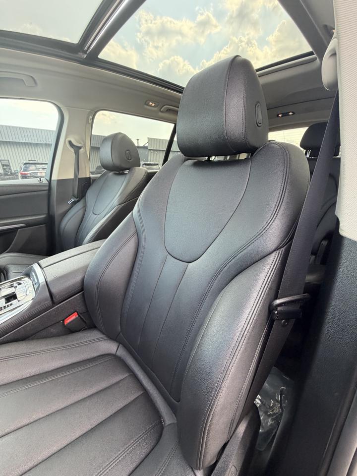 BMW X7 xDrive40i Sports Activity Vehicle 2020