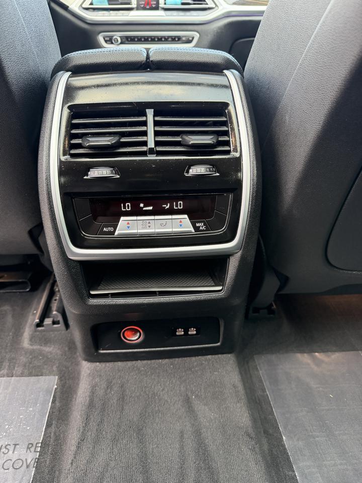 BMW X7 xDrive40i Sports Activity Vehicle 2020