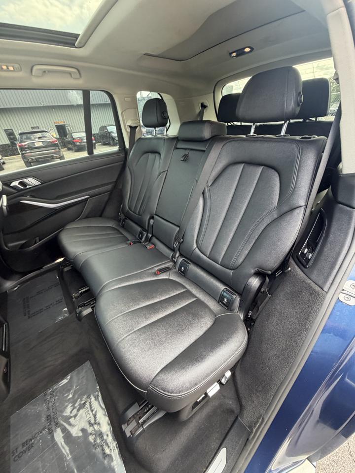 BMW X7 xDrive40i Sports Activity Vehicle 2020