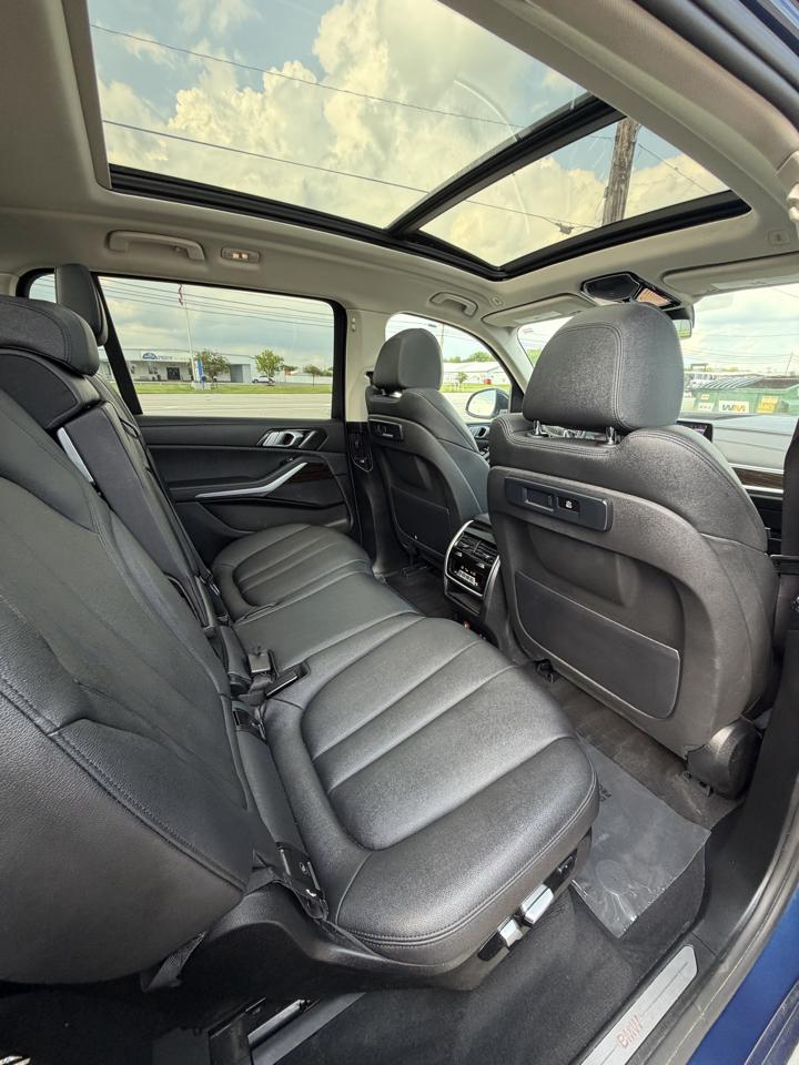 BMW X7 xDrive40i Sports Activity Vehicle 2020