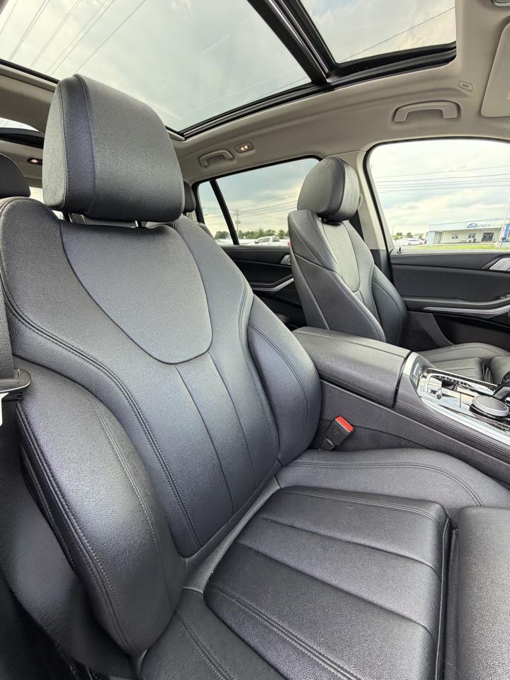 BMW X7 xDrive40i Sports Activity Vehicle 2020