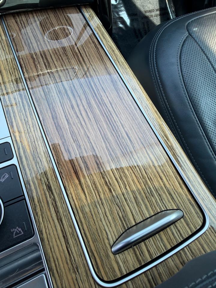 Land Rover Range Rover Supercharged 4D SUV LWB 2020