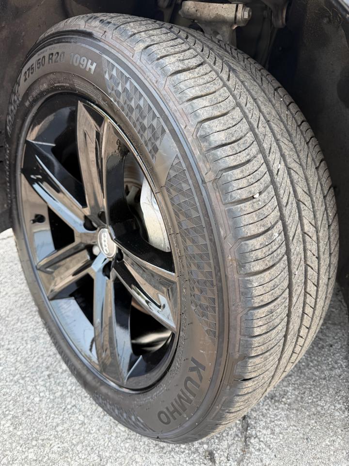 Audi Q8 Premium 55 TFSI quattro 2019