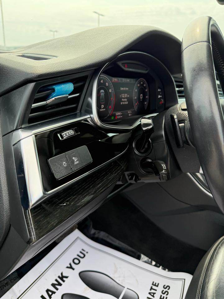 Audi Q8 Premium 55 TFSI quattro 2019