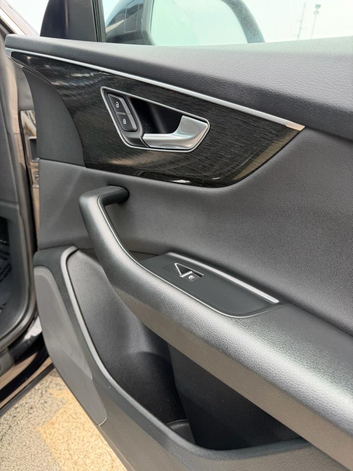 Audi Q8 Premium 55 TFSI quattro 2019