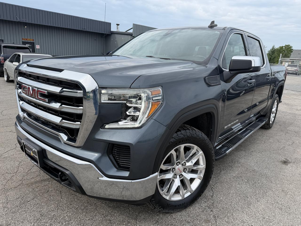 GMC Sierra 1500 4WD Crew Cab 147" SLE 2020