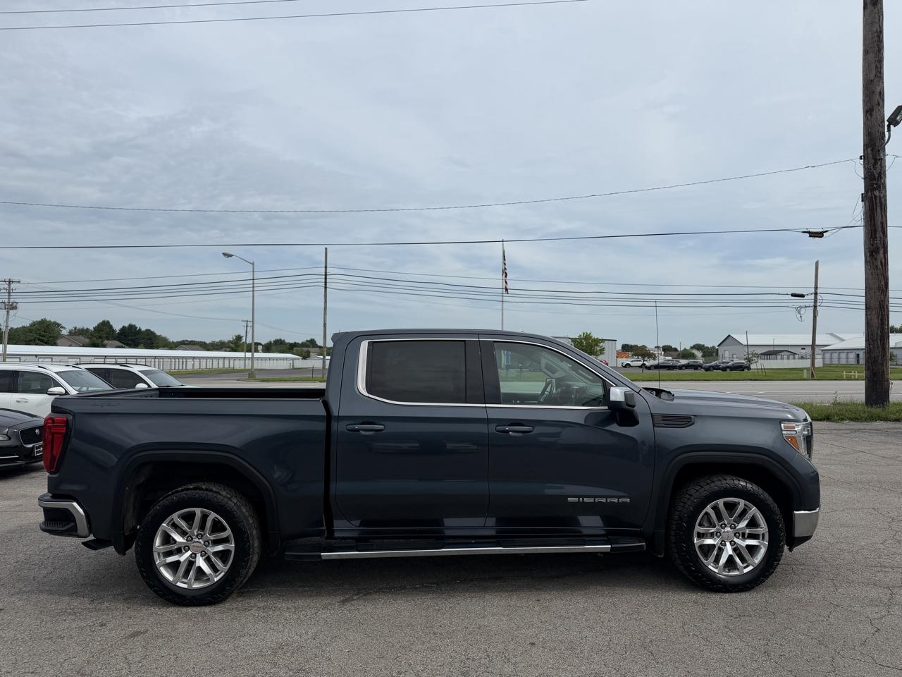 GMC Sierra 1500 4WD Crew Cab 147" SLE 2020