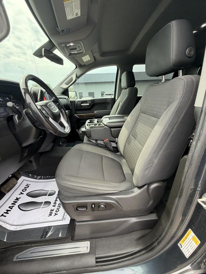 GMC Sierra 1500 4WD Crew Cab 147" SLE 2020