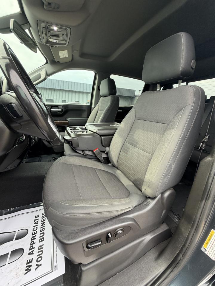 GMC Sierra 1500 4WD Crew Cab 147" SLE 2020