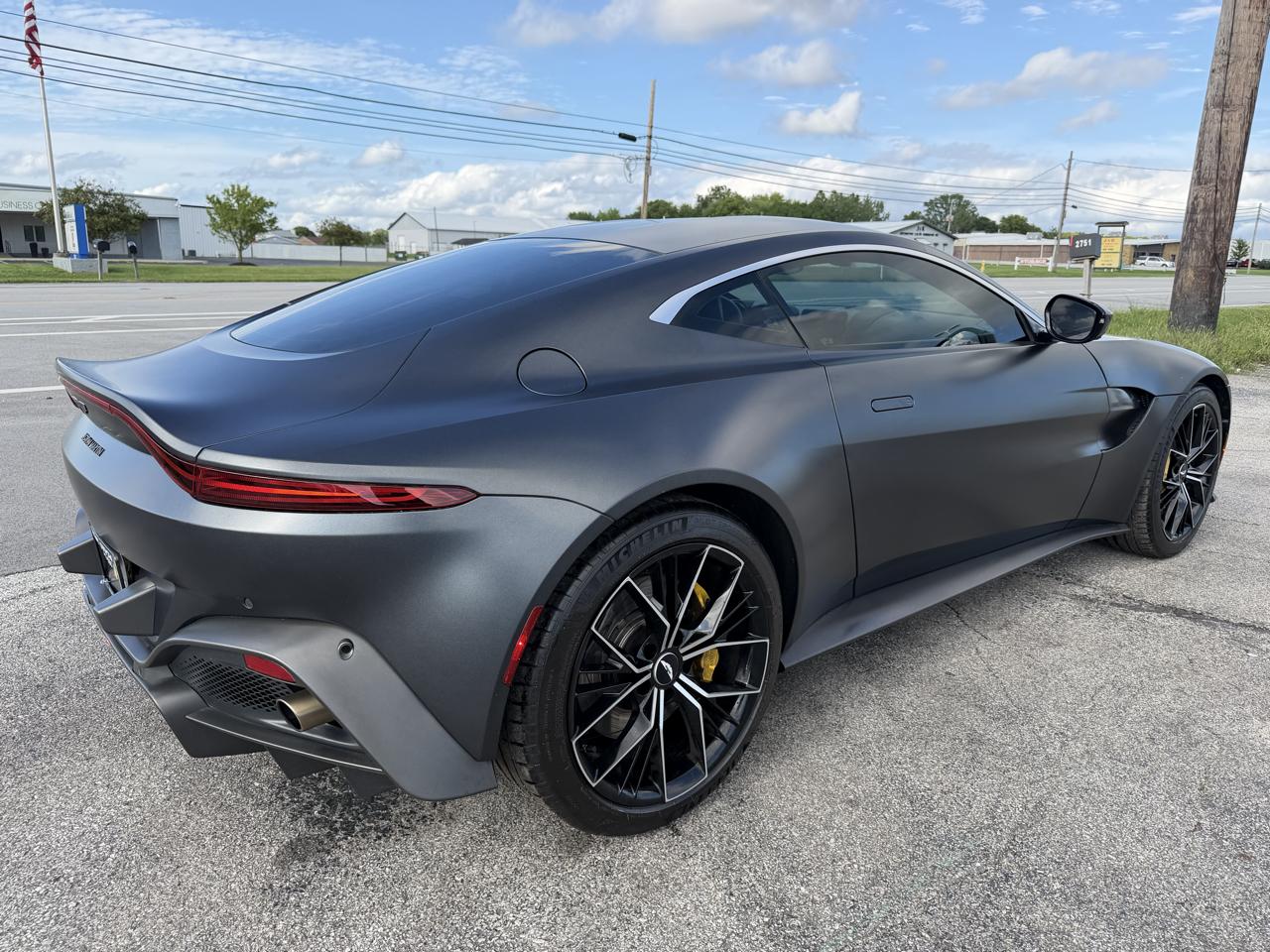 Aston Martin Vantage Coupe Automatic 2021