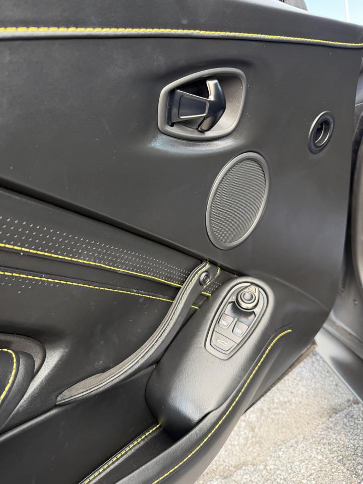 Aston Martin Vantage Coupe Automatic 2021