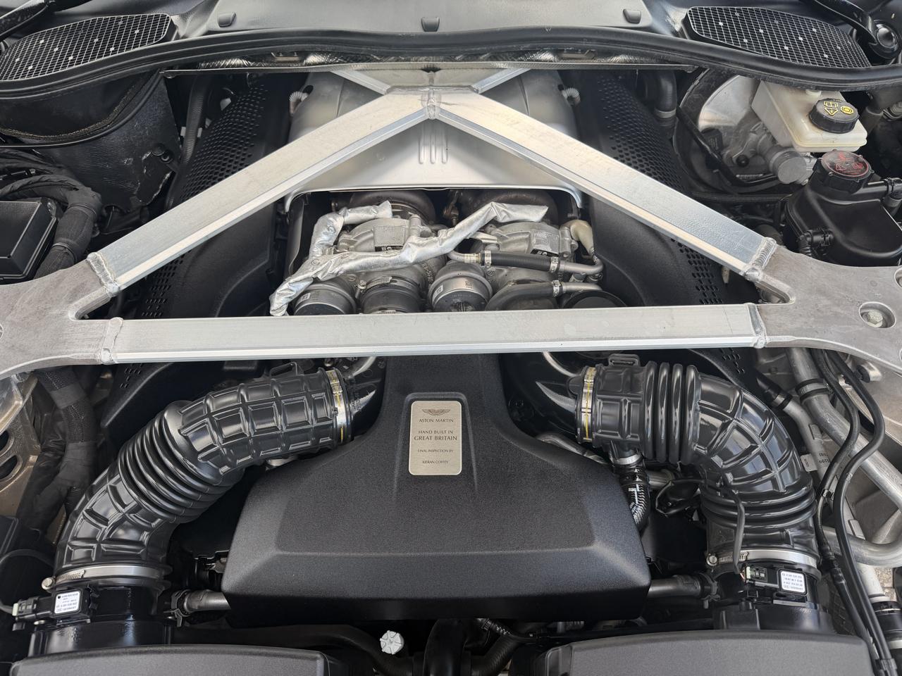 Aston Martin Vantage Coupe Automatic 2021