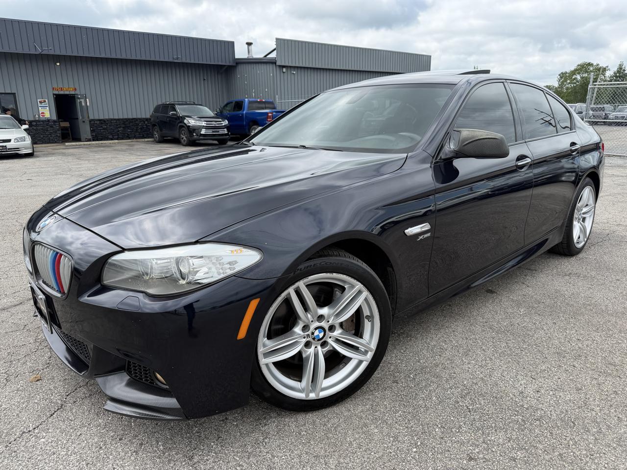 BMW 5 Series 4dr Sdn 550i xDrive AWD 2012